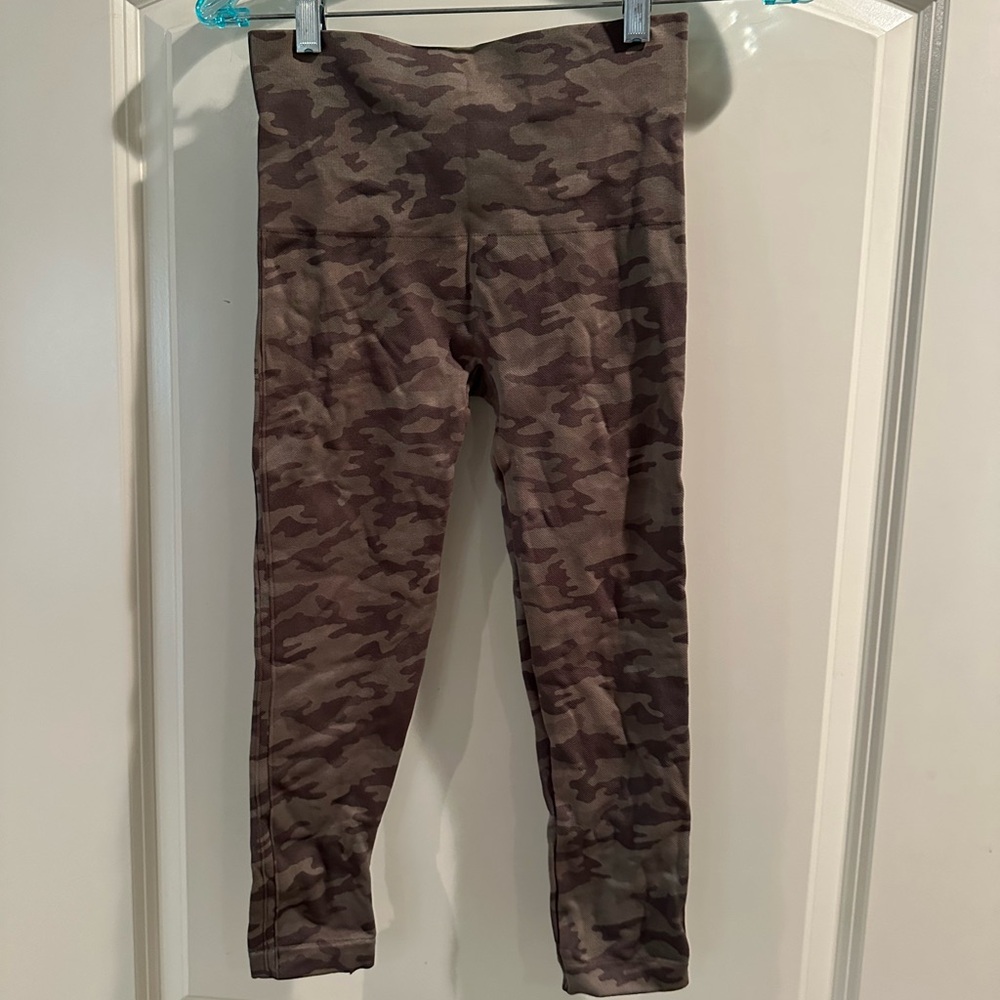 Spanx Crop Camouflage Leggings
